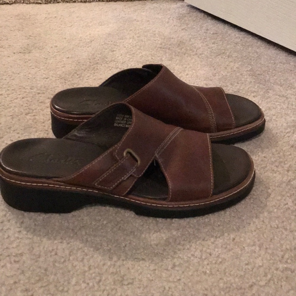 Clarks Sandals Ladies Size 8.5 Brown Slides
